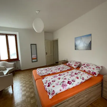 Gaggiole, 3 Apartment *